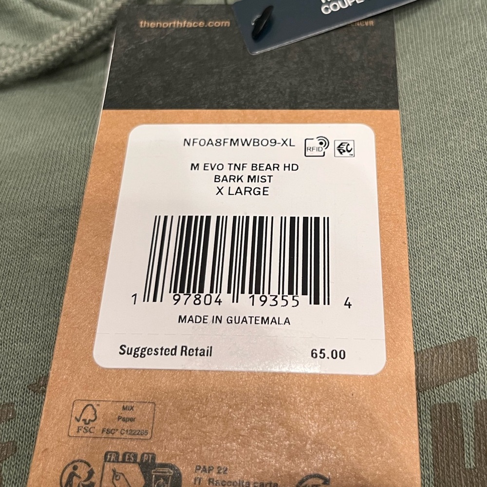 NWT North Face Men’s Hoodie - Picture 3 of 6